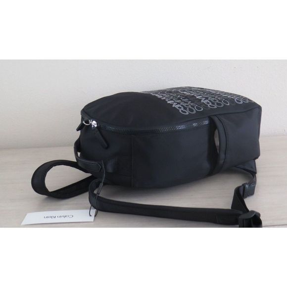 Calvin Klein H1GKECT3 Unisex Large Black Signature Ombre Nylon Backpack $160 - Picture 7 of 12